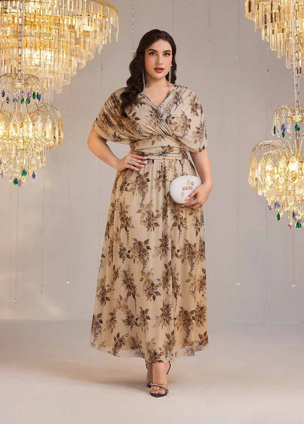 Бежева кежуал сукня з відкритою спиною SHEIN з квітковим принтом