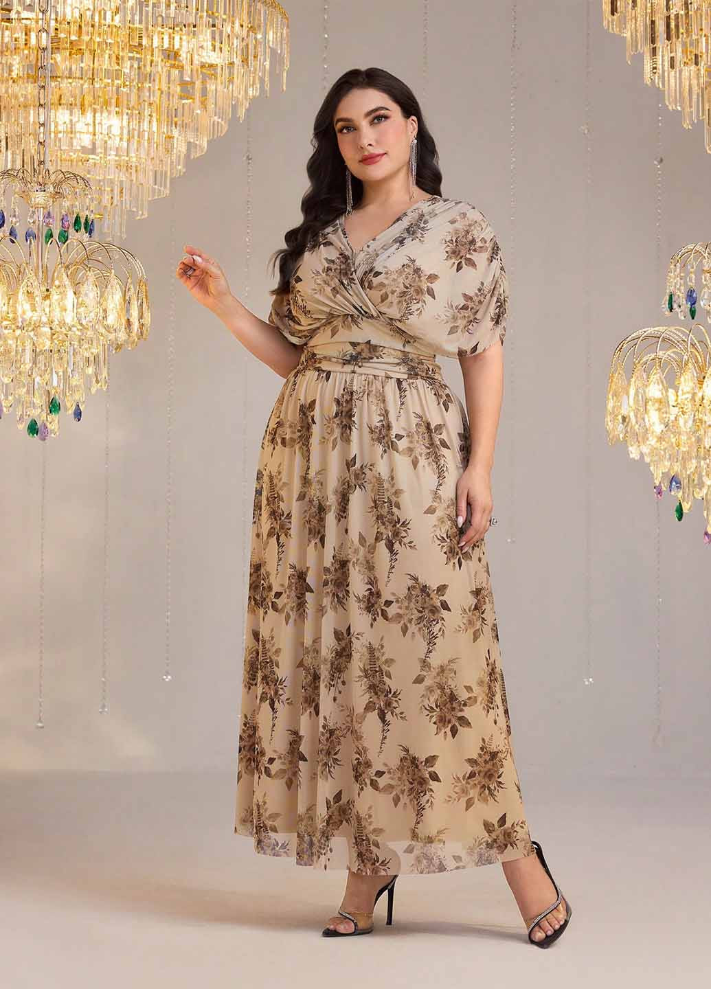 Бежева кежуал сукня з відкритою спиною SHEIN з квітковим принтом