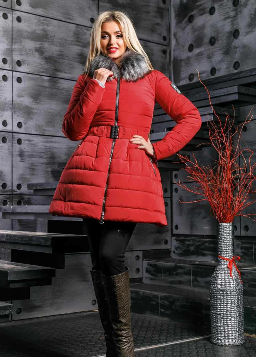 Красная зимняя зимовая куртка s Seventeen