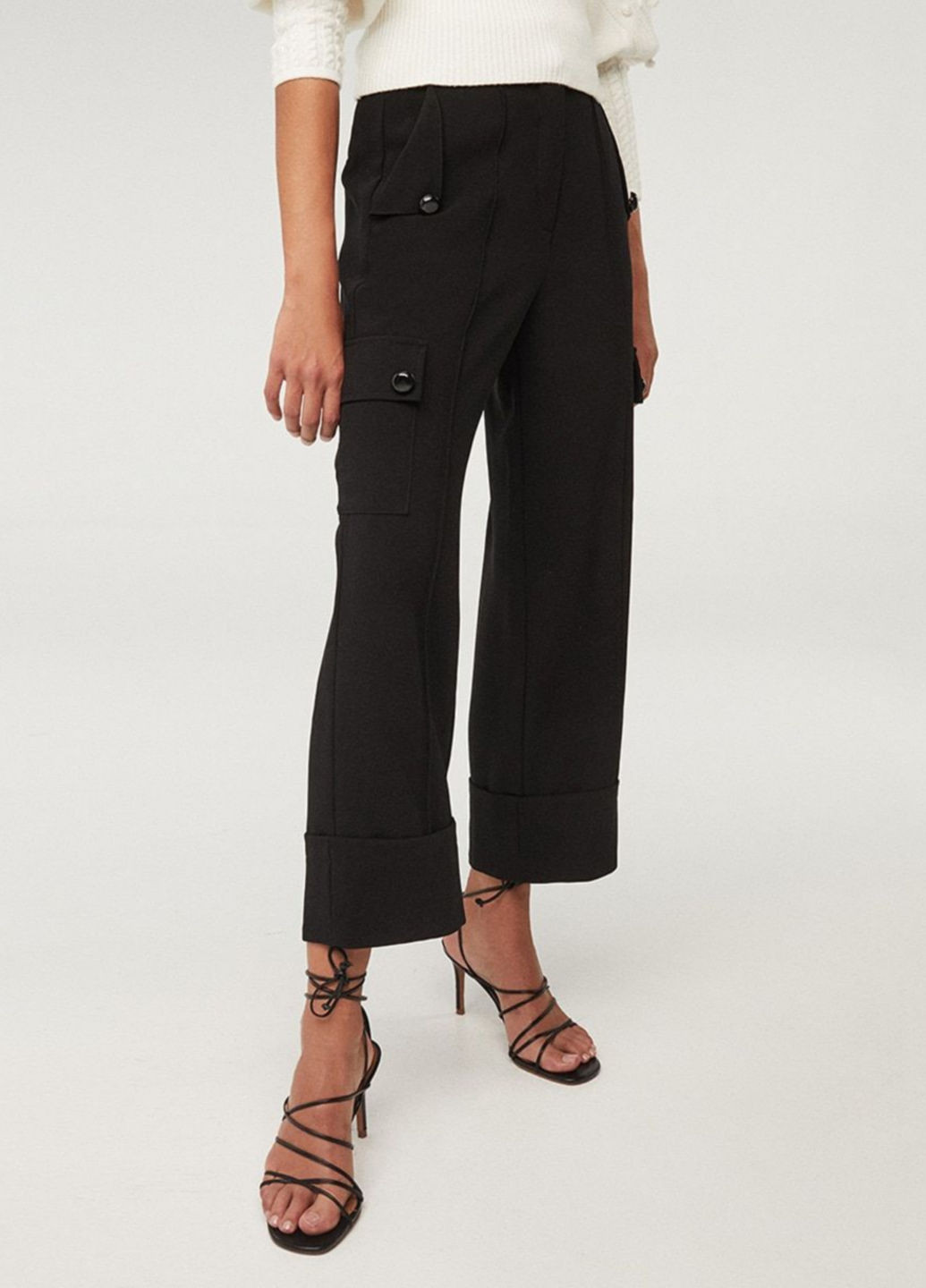 Черные кэжуал демисезонные укороченные брюки Sisley