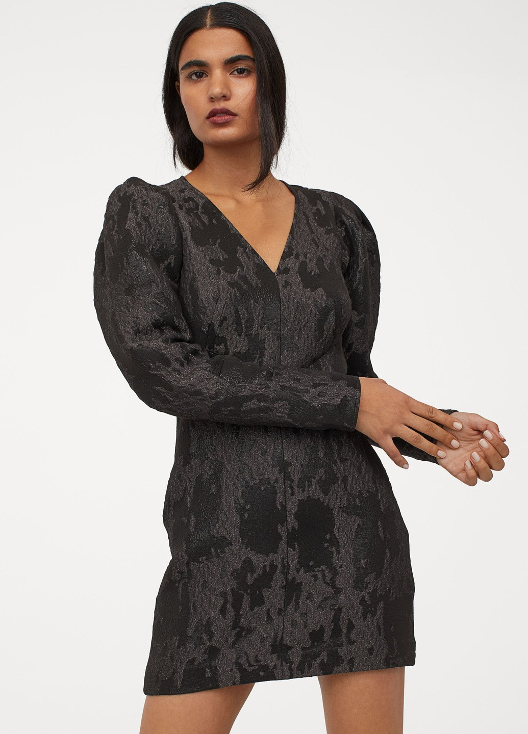 Черное кэжуал платье H&M однотонное