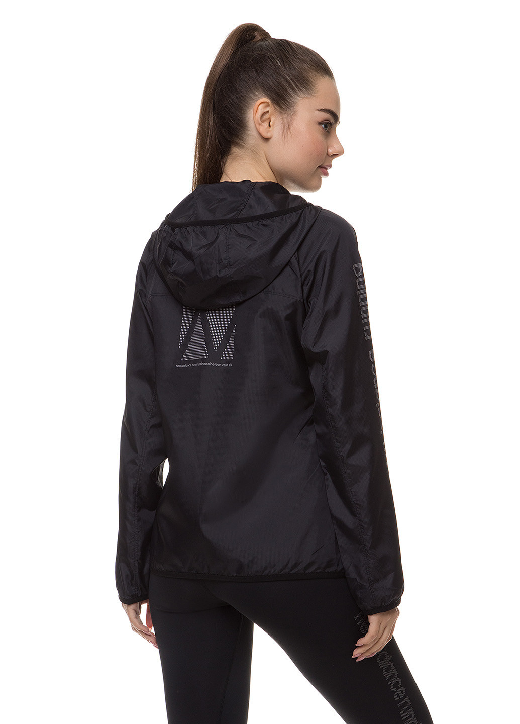 Чорна демісезонна куртка New Balance REFLECTIVE