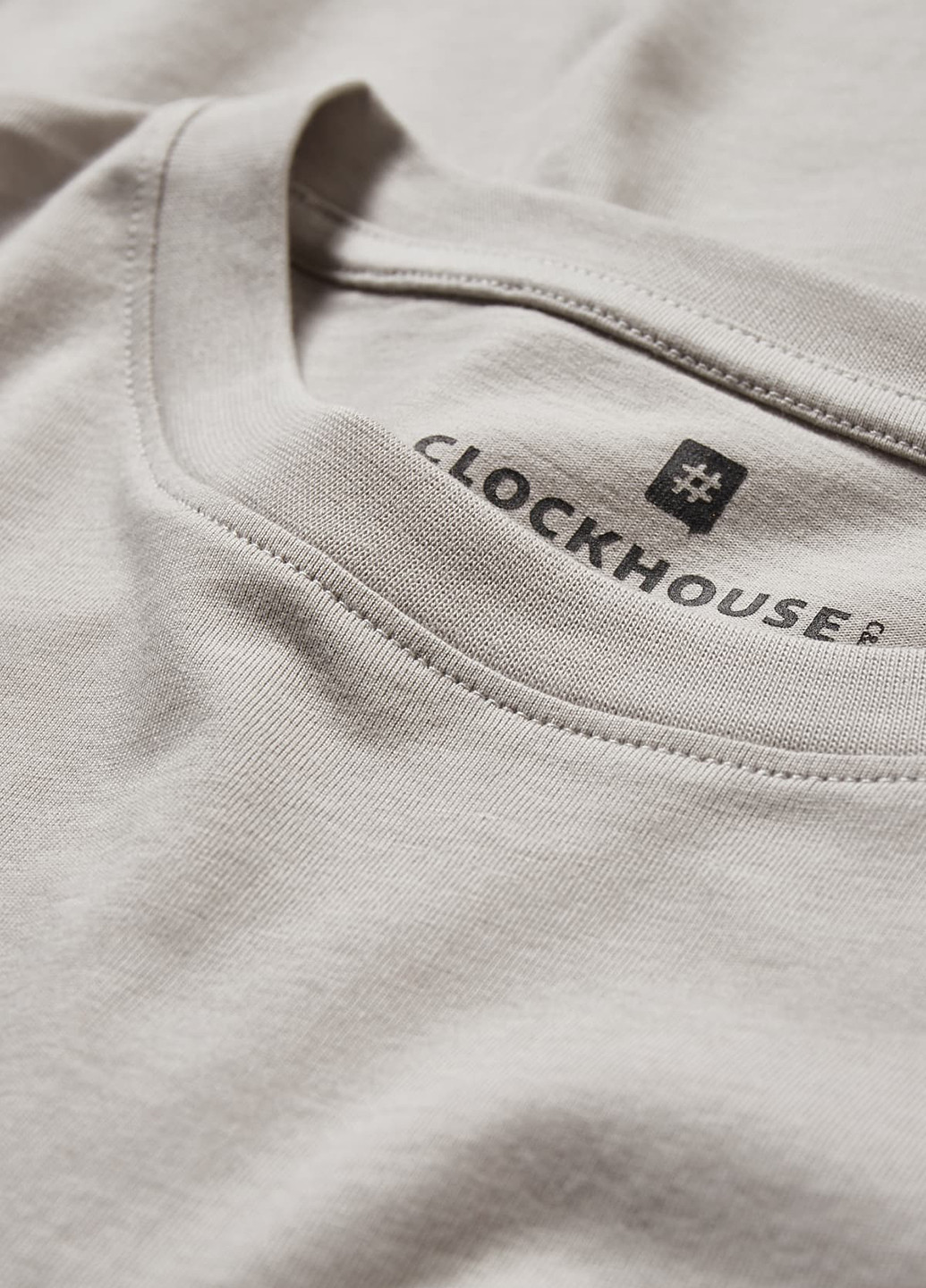 Бежевая футболка C&A