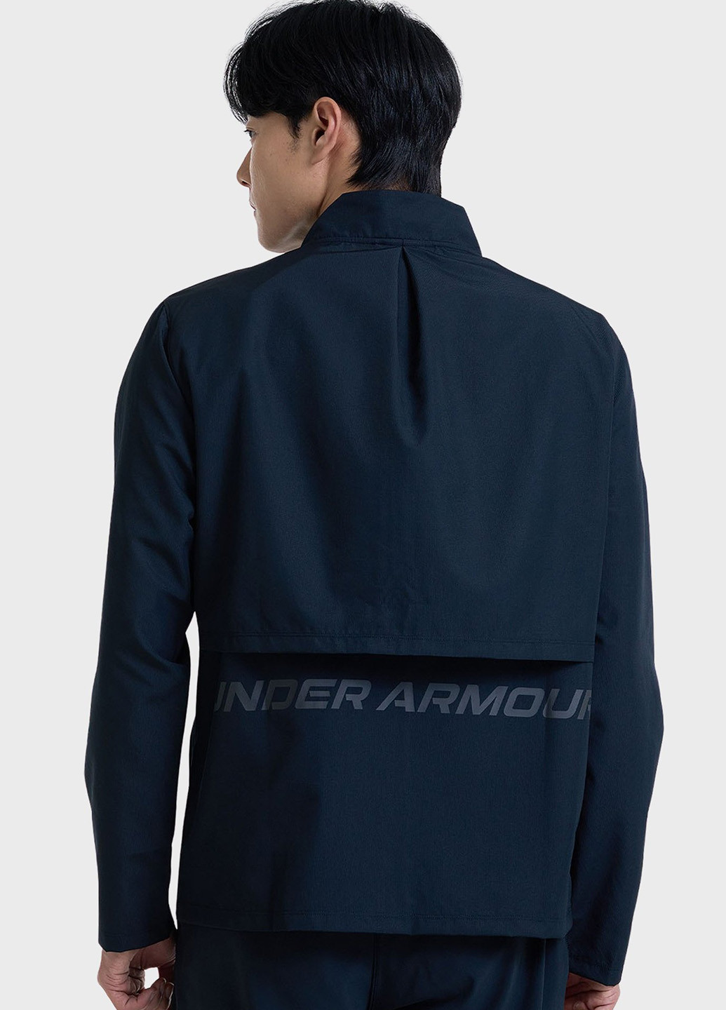 Чорна демісезонна куртка Under Armour