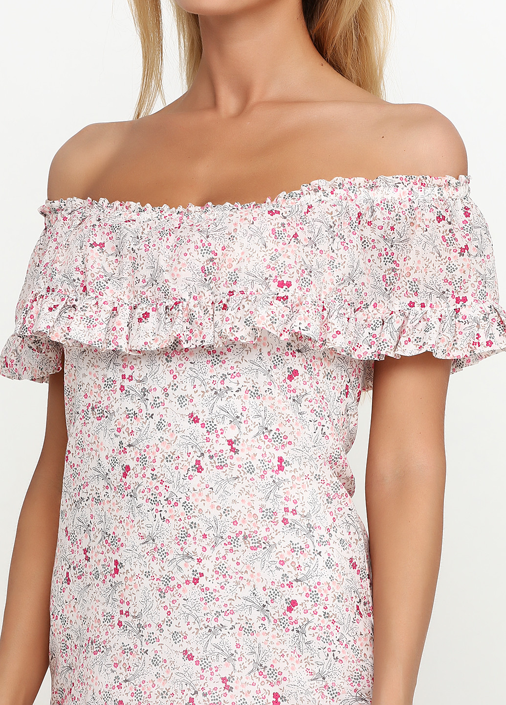 Молочное кэжуал платье Stefanie L с цветочным принтом