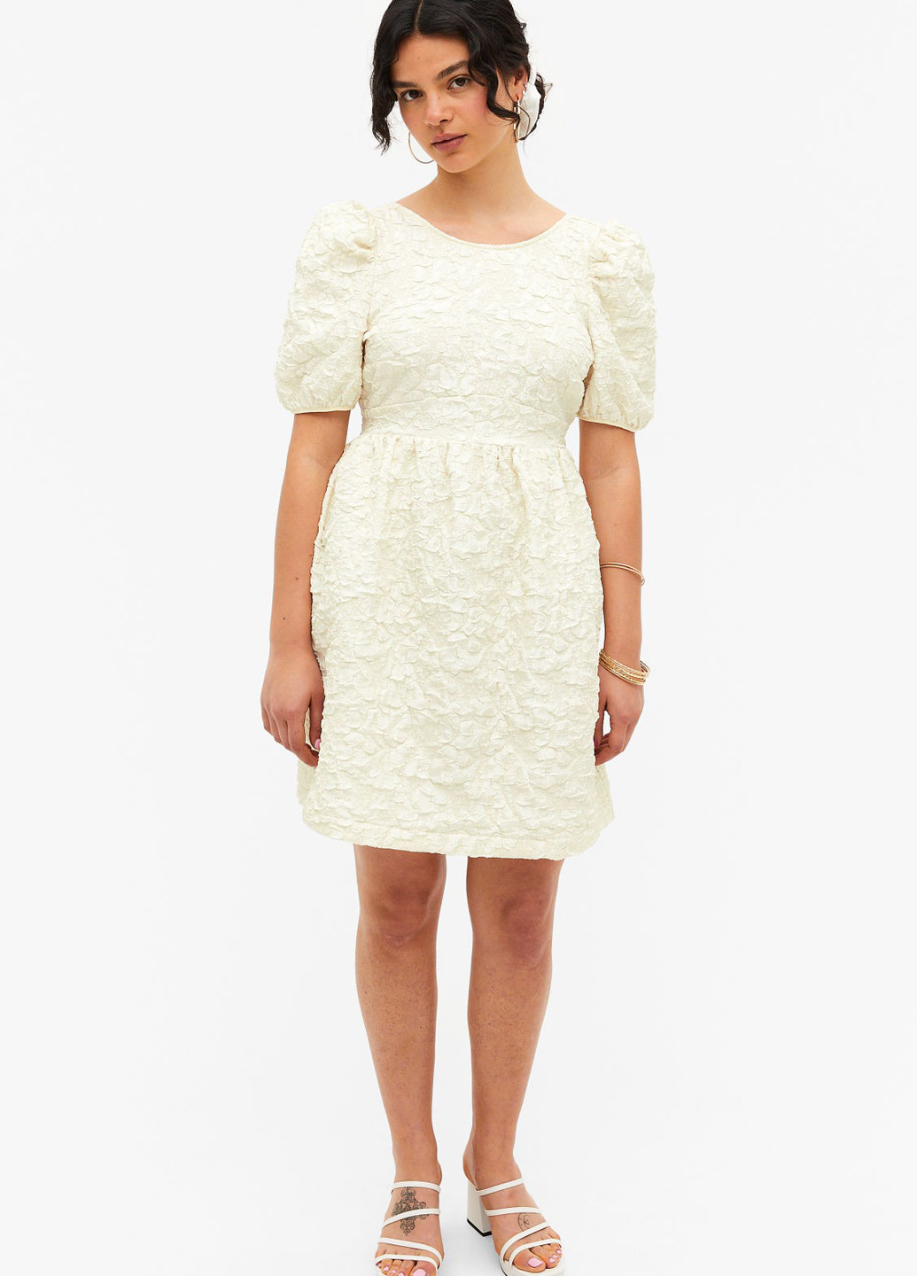 Молочна кежуал сукня з відкритою спиною Monki однотонна