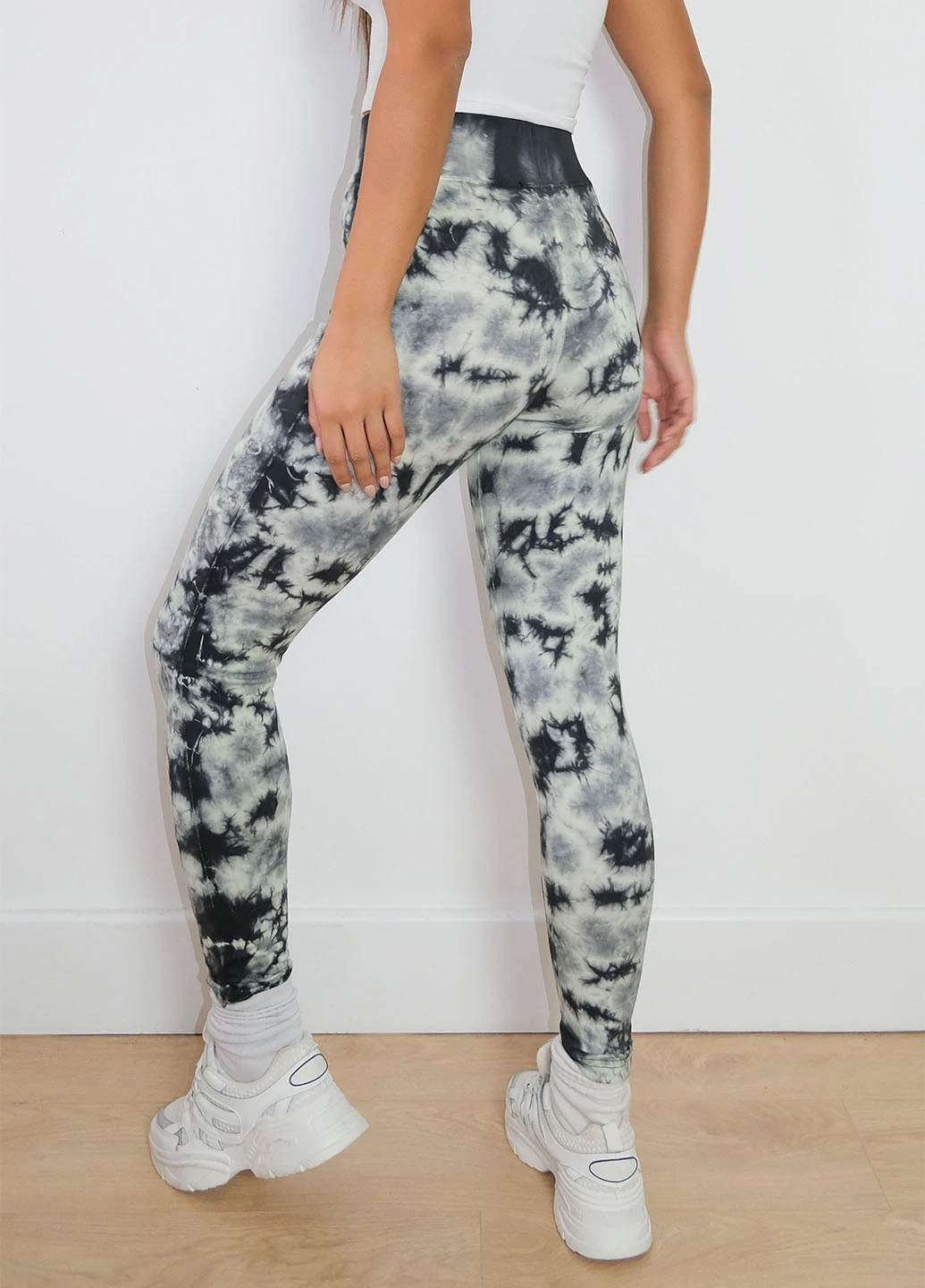 Серые демисезонные леггинсы Missguided