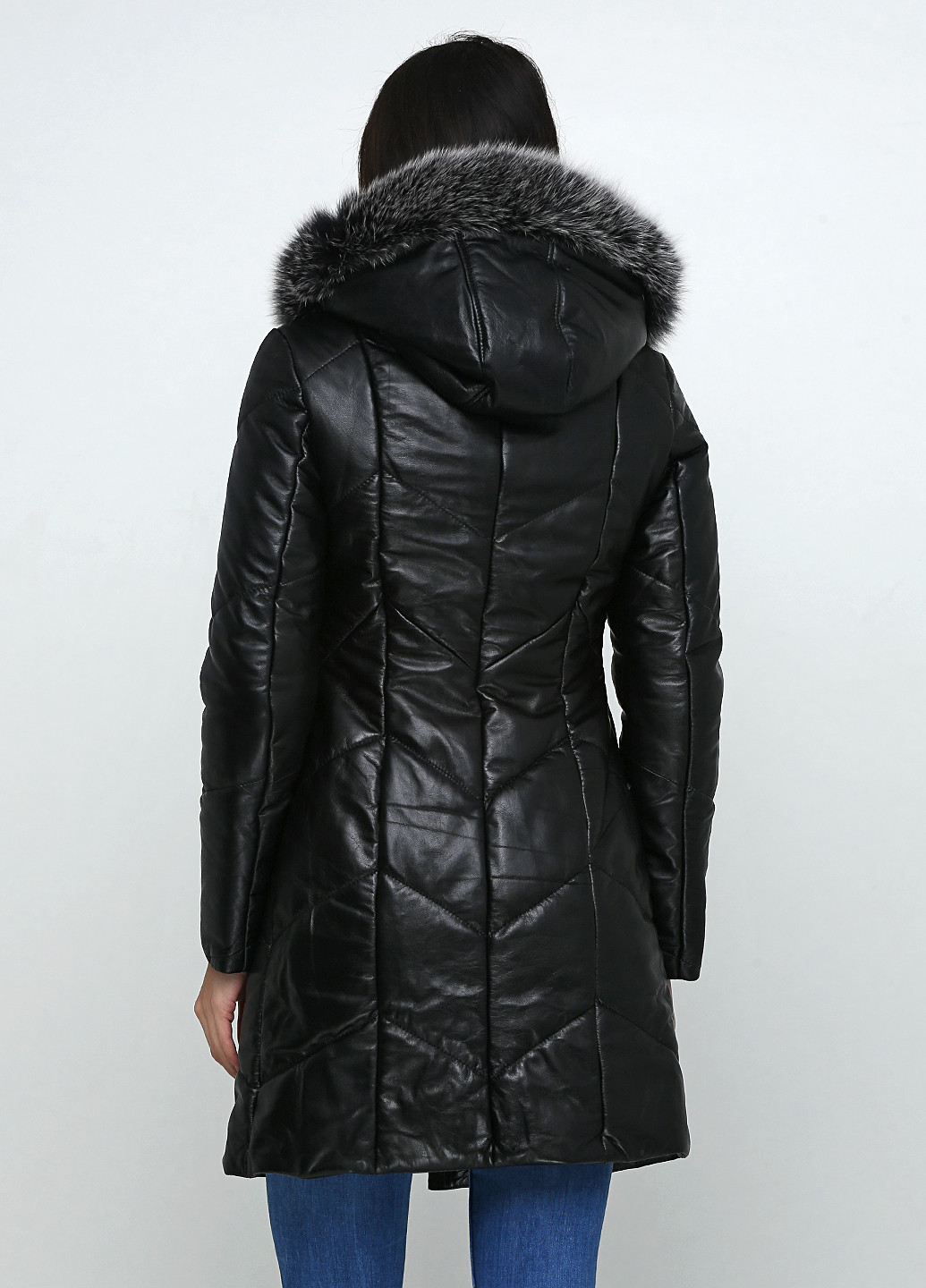 Чорна зимня куртка шкіряна (хутро лисиці) Undo
