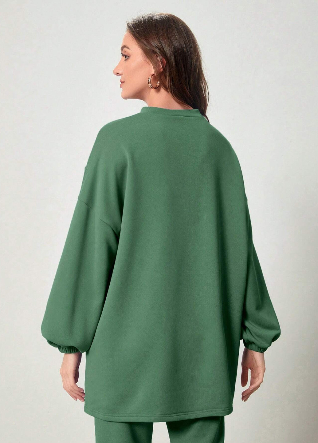 Зеленый свитшот SHEIN однотонный нашивки (302412005)