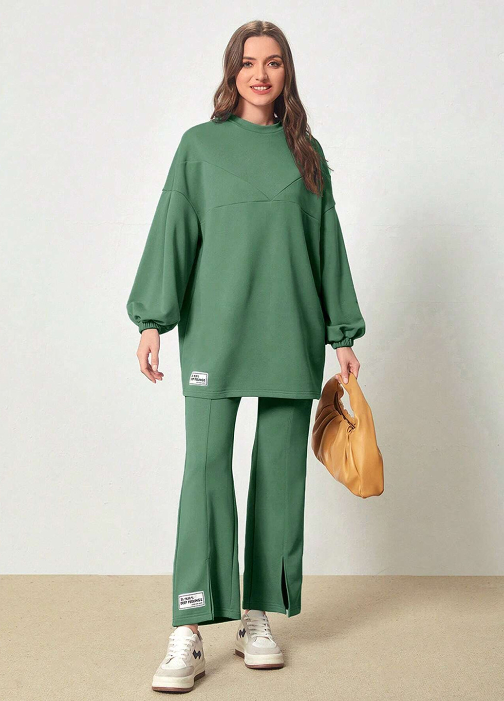 Зеленый свитшот SHEIN однотонный нашивки (302412005)