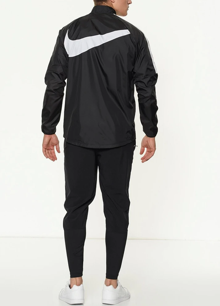 Черная демисезонная ветровка Nike
