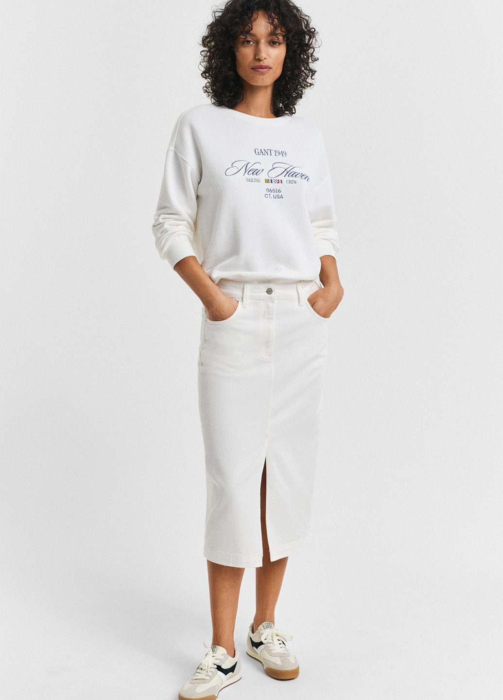 Белая джинсовая однотонная юбка Gant карандаш