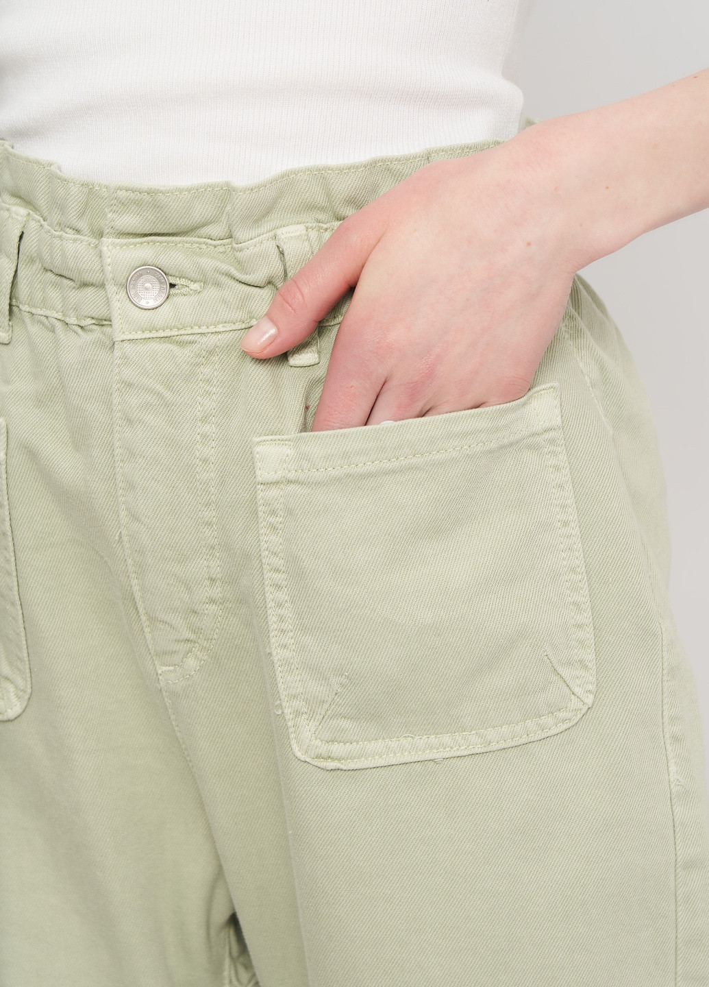 Мятные джинсовые демисезонные брюки Zara
