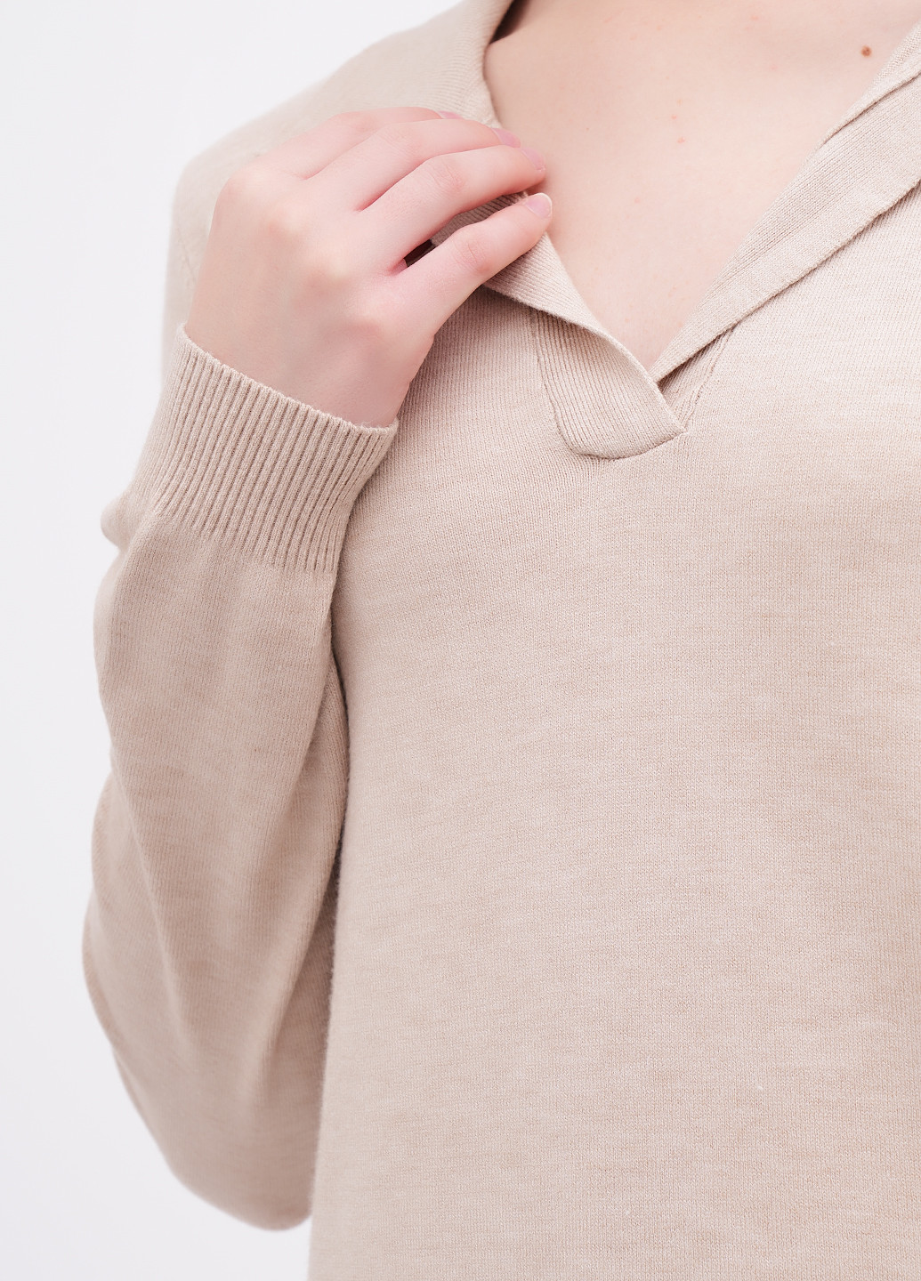 Бежевый демисезонный свитер EQUILIBRI