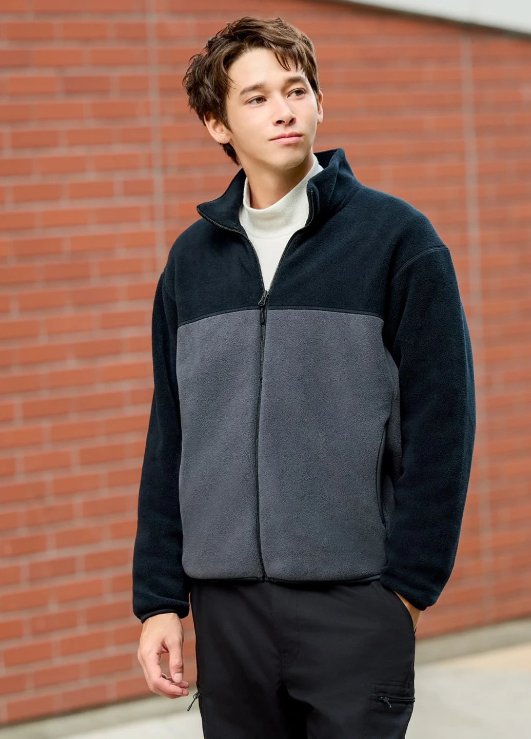 Комбинированная демисезонная куртка Uniqlo