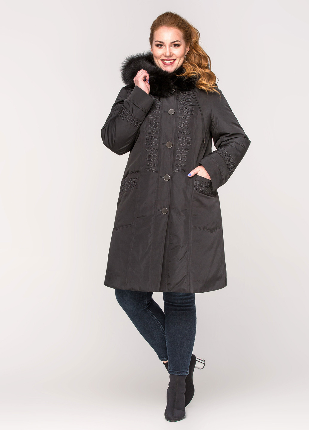 Черная зимняя куртка зимняя с вышивкой Mangust