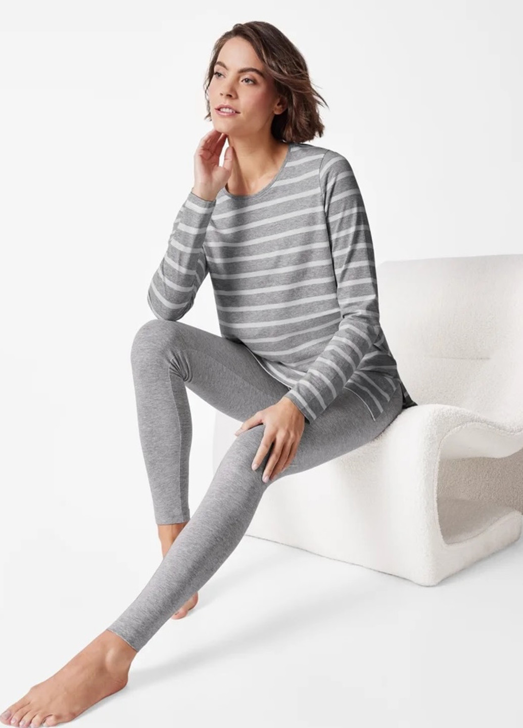 Сіра всесезон піжама (лонгслів, штани) лонгслів + брюки Esmara