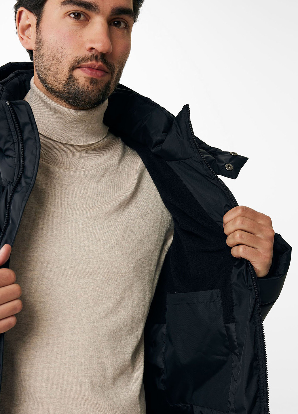 Черная зимняя куртка Mexx