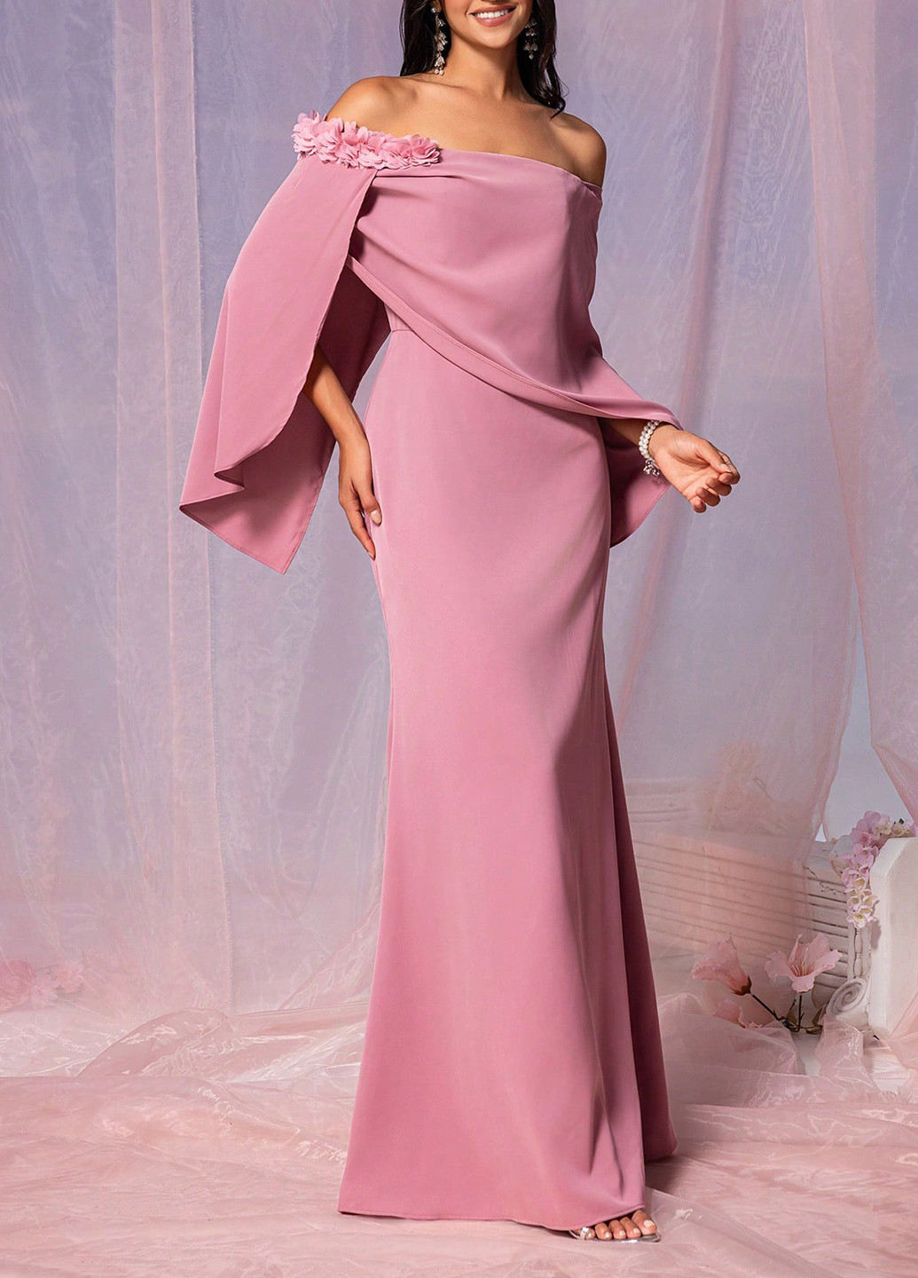 Світло-рожева вечірня сукня з відкритими плечима, годе SHEIN однотонна