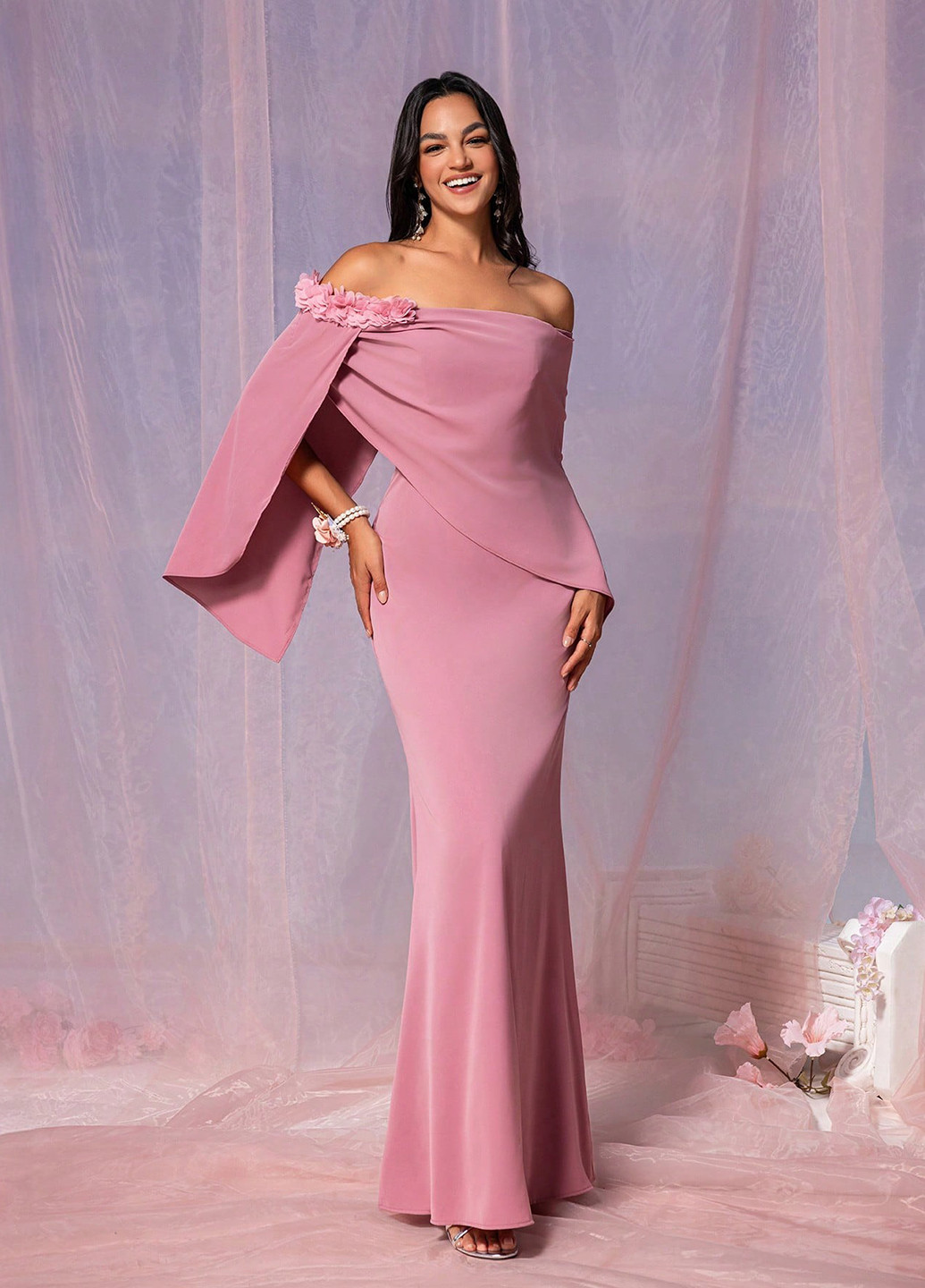 Світло-рожева вечірня сукня з відкритими плечима, годе SHEIN однотонна