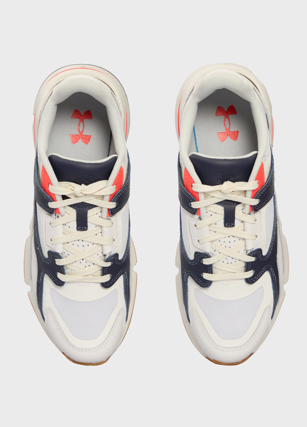 Білі всесезонні кросівки Under Armour