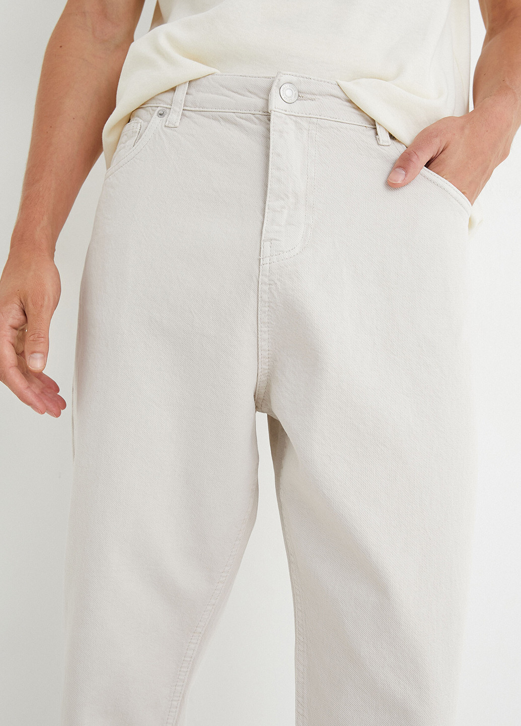 Молочные демисезонные укороченные, прямые джинсы KOTON