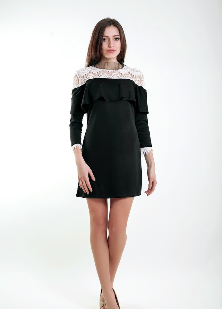 Чорна кежуал симпатичне ошатне плаття трапеція з басками на плечах і гіпюром зверху vega Podium однотонна