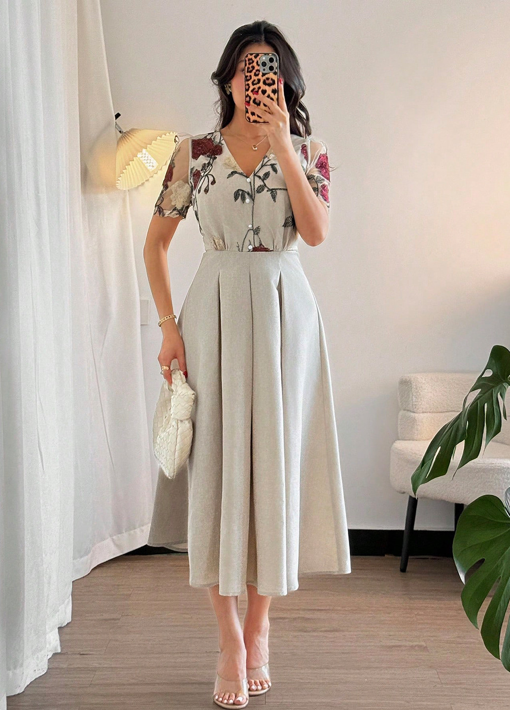 Молочна вечірня сукня кльош SHEIN з квітковим принтом