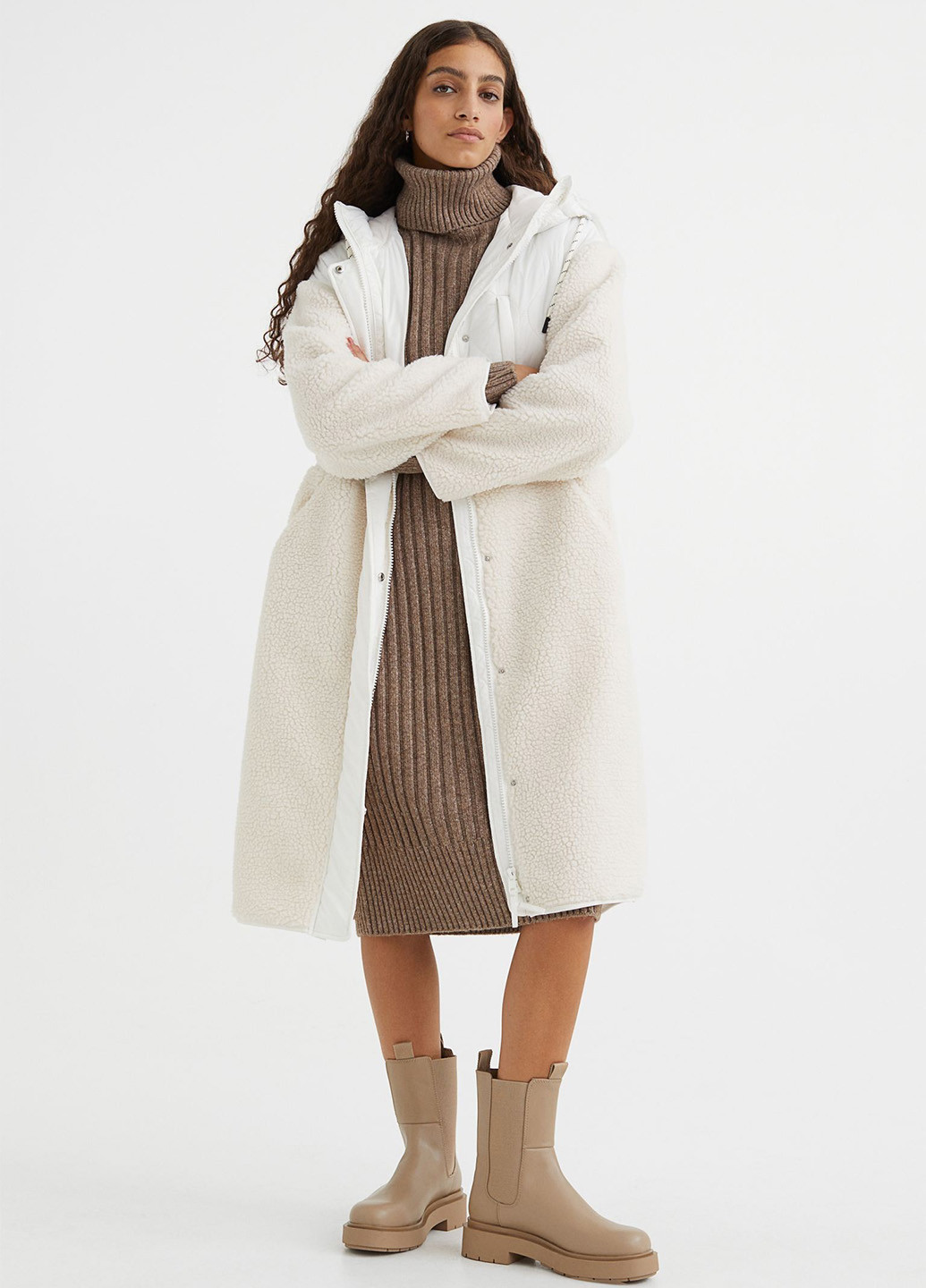 Светло-бежевая демисезонная куртка подовжена зі штучного хутра H&M