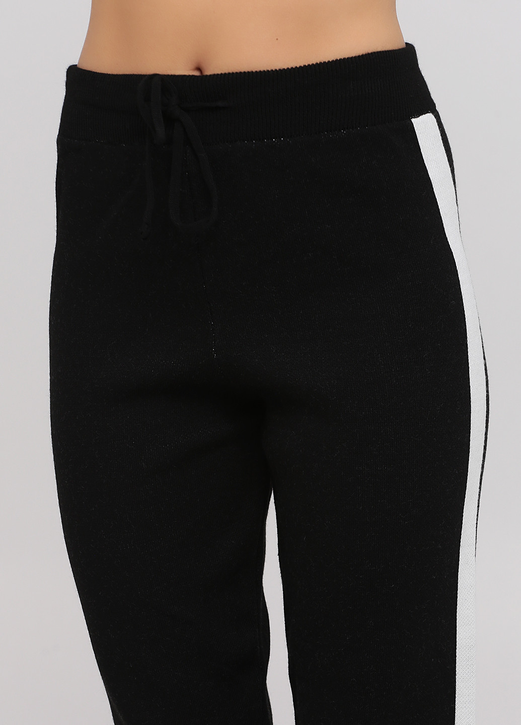 Костюм (свитер, брюки) Sabotage брючный геометрический чёрный кэжуал шерсть, акрил