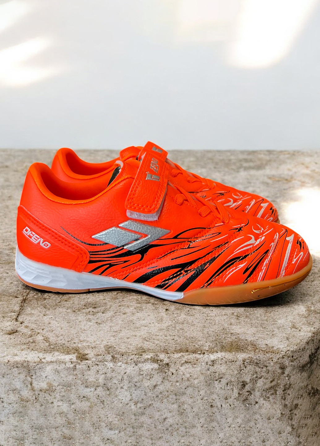 Оранжевые футзалки Difeno