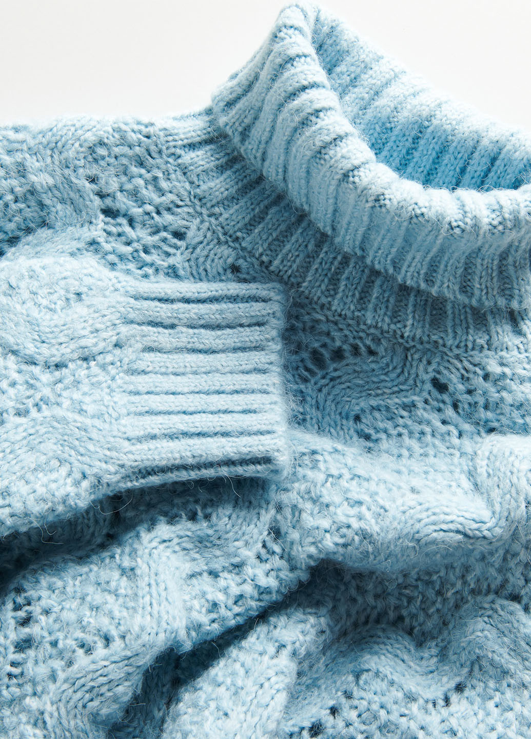 Голубой демисезонный свитер Reserved