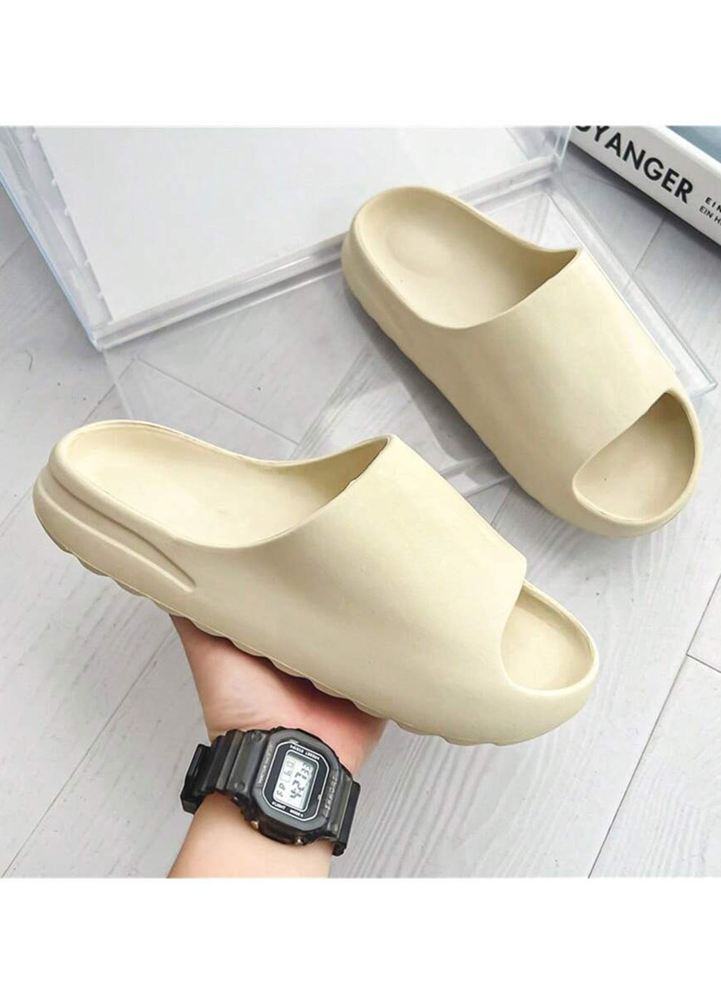 Светло-бежевые кэжуал шлепанцы SHEIN