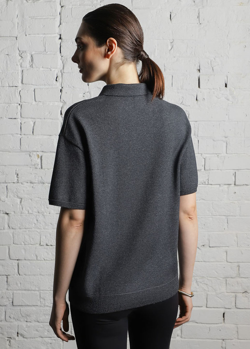 Темно-серая женская футболка-поло Promin однотонная