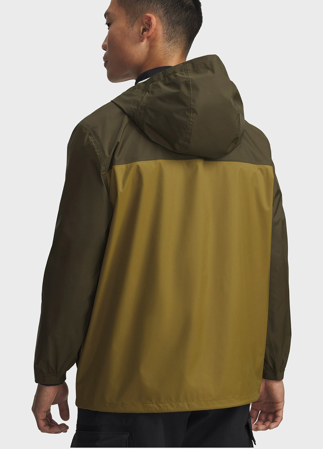 Зелена демісезонна вітровка Under Armour