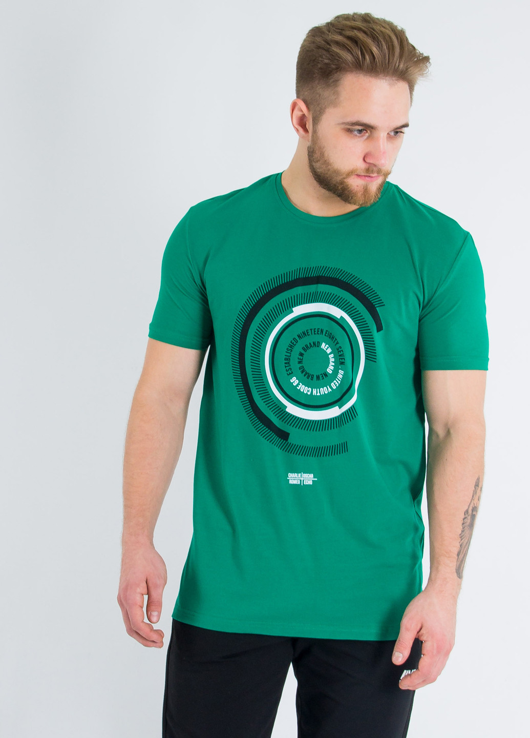Зеленая футболка New Brand