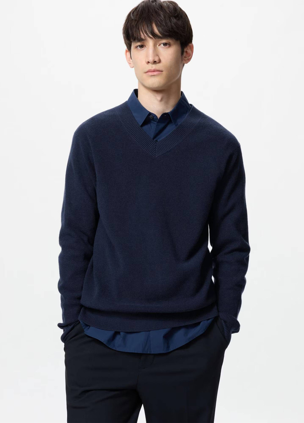 Синий демисезонный пуловер пуловер Uniqlo