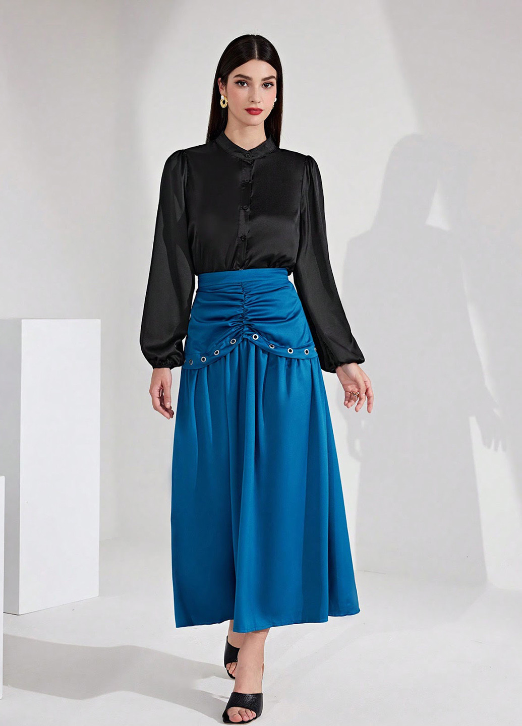 Чёрная блуза SHEIN