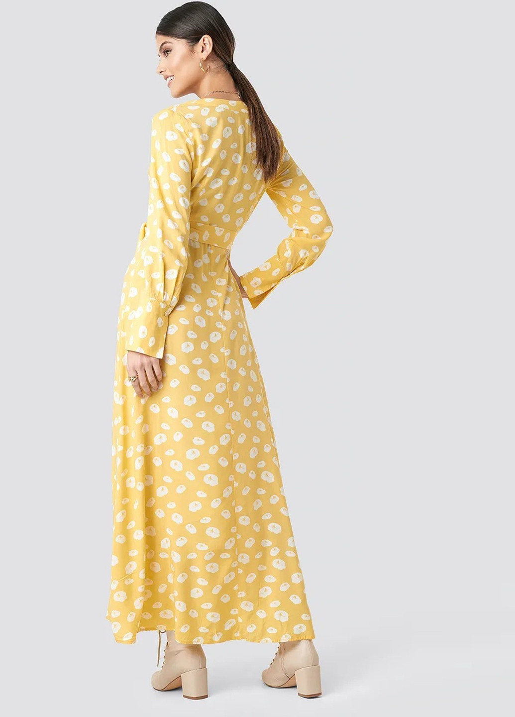 Жовтий кежуал сукня NA-KD з квітковим принтом