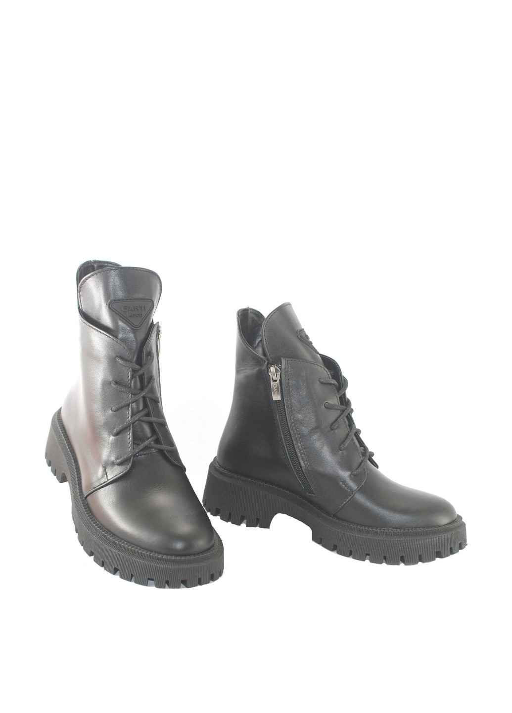 Осенние ботинки Mila на тракторной подошве, со шнуровкой