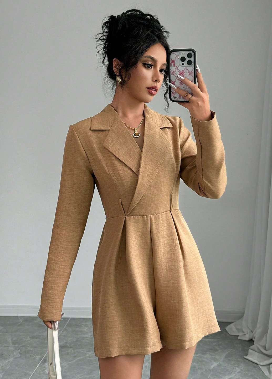 Комбинезон SHEIN комбинезон-шорты однотонный светло-бежевый кэжуал полиэстер