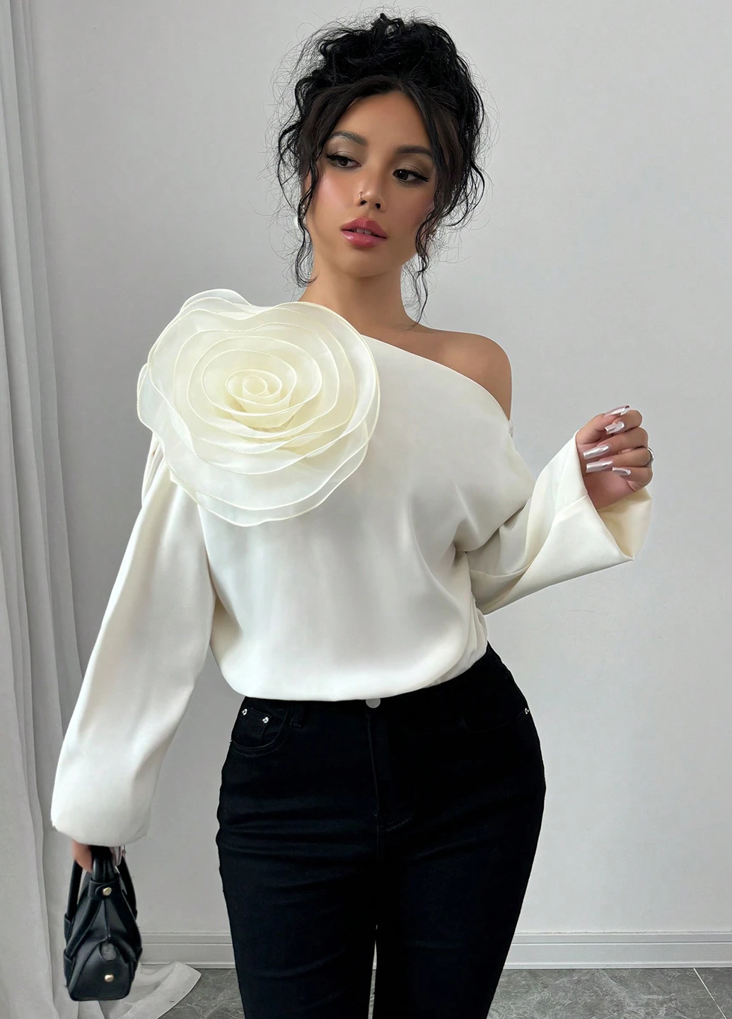 Кремова блуза SHEIN