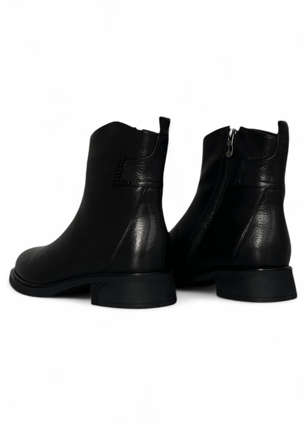 Зимние ботинки Melanda.M без декора