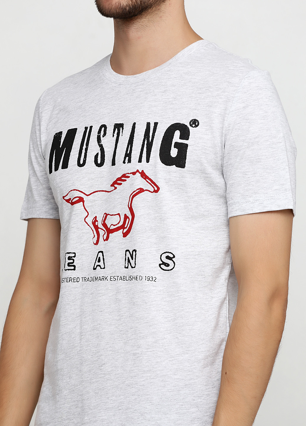 Светло-серая футболка Mustang