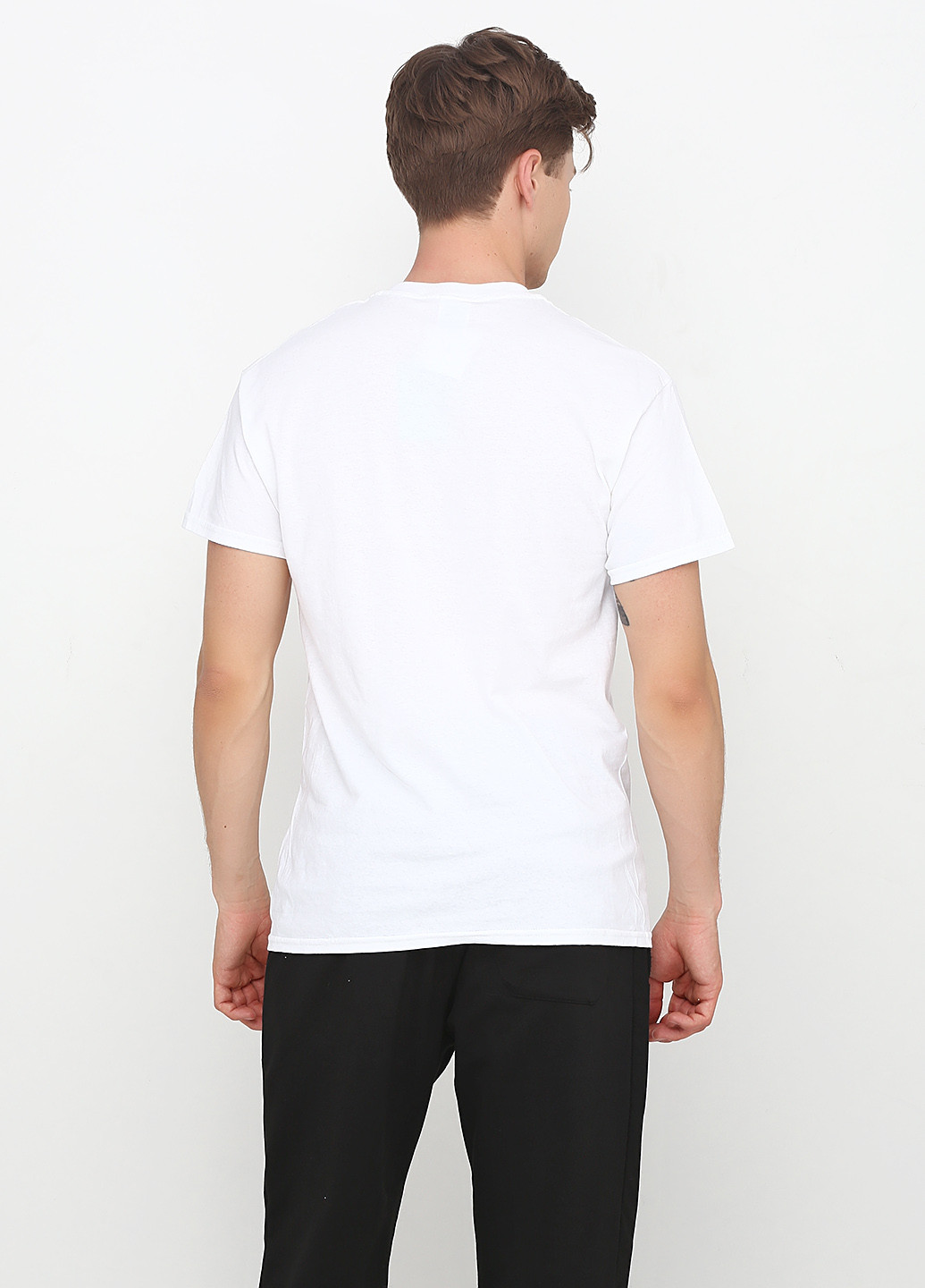 Белая футболка Gildan
