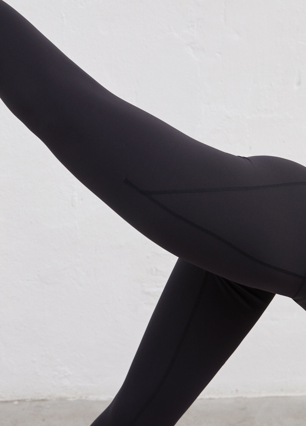 Черные демисезонные леггинсы Dash&Stars