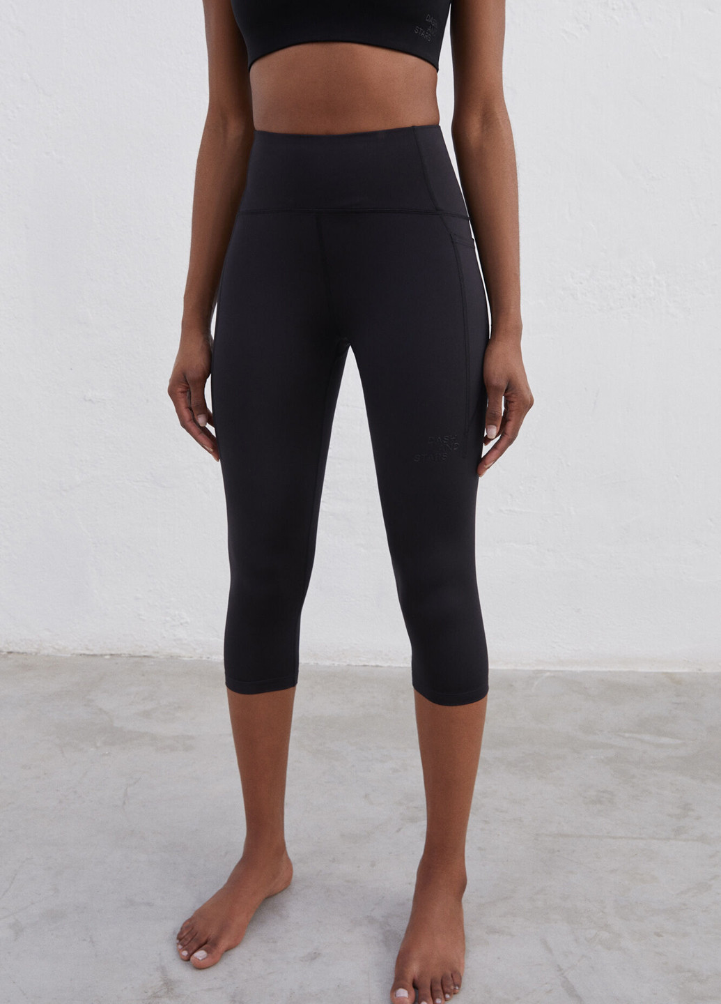 Черные демисезонные леггинсы Dash&Stars