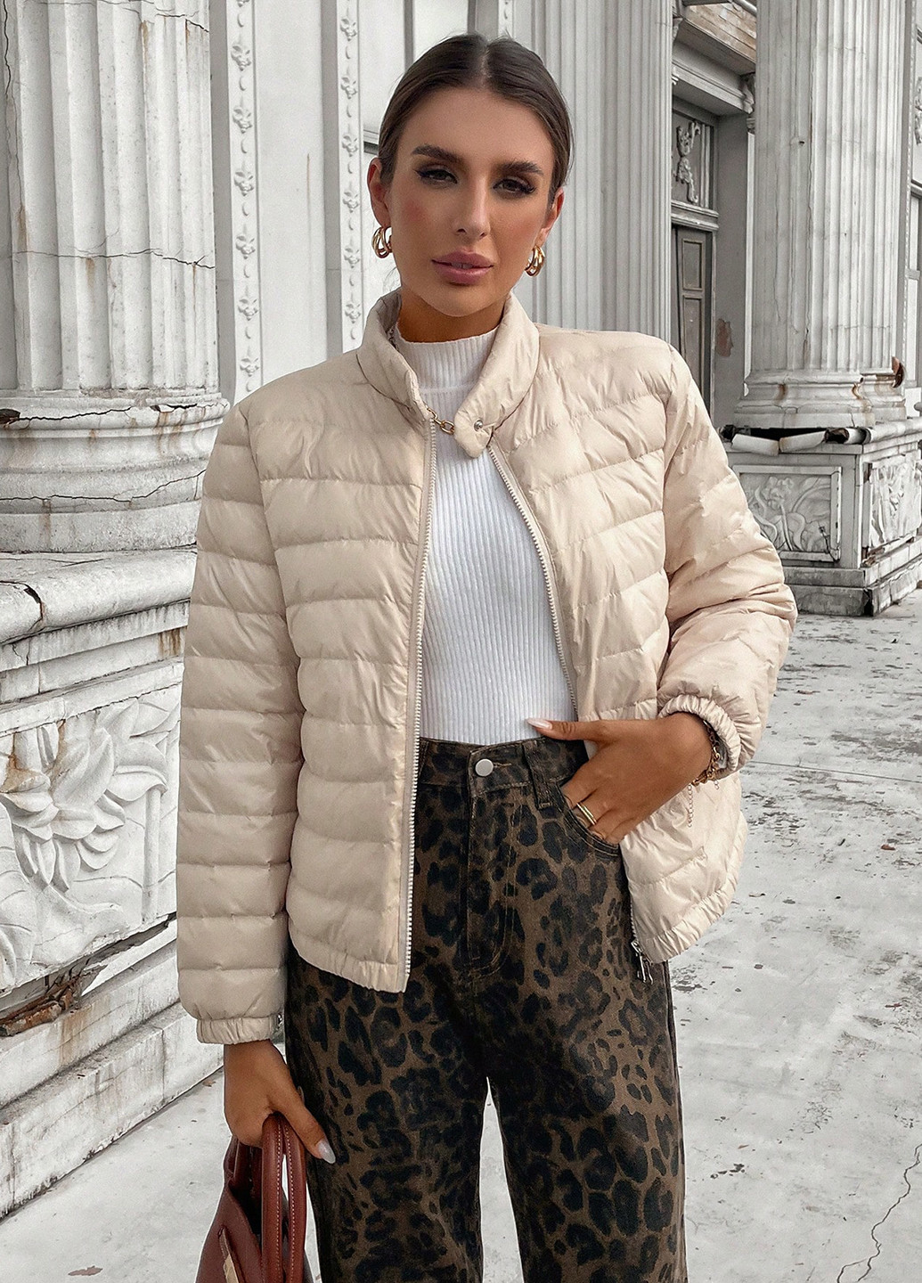 Кремова демісезонна куртка SHEIN