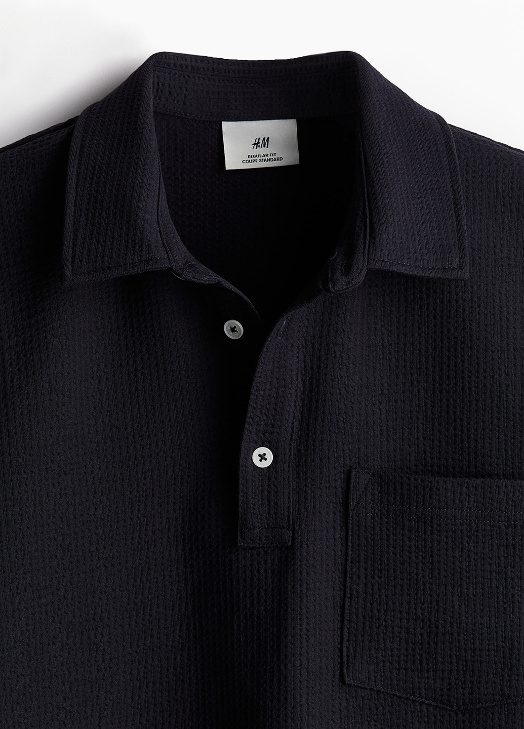 Темно-синяя футболка-поло для мужчин H&M однотонная