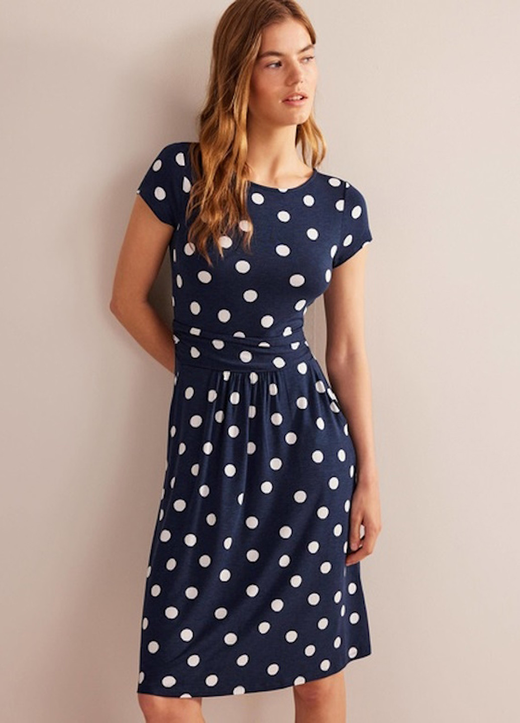 Темно-синя кежуал сукня Boden в горошок